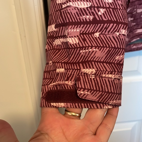 The North Face Jacket Purple/pink Novelty Venture Rain Jacket Hood Sz Small - Picture 10 of 13